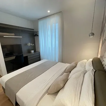 Clavis Luxury Apartment