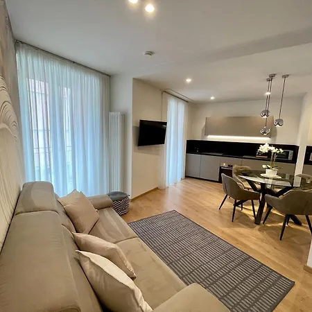 דירה Clavis Luxury צ'יאוונה