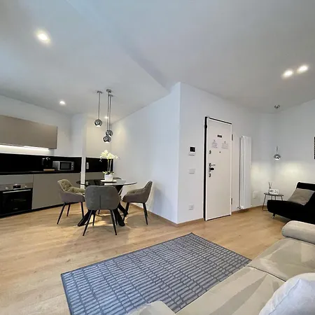 Clavis Luxury צ'יאוונה